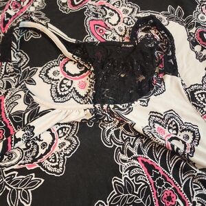 Elegant Black and White Lace Sleepwear